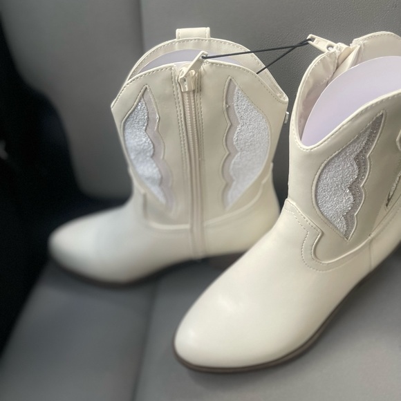 Madden NYC Little Girl & Big Girl Fashion Cowgirl White Boot Brand New! - Picture 8 of 8